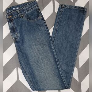 The childrens place Boys size 16 Skinny Legendwash jeans